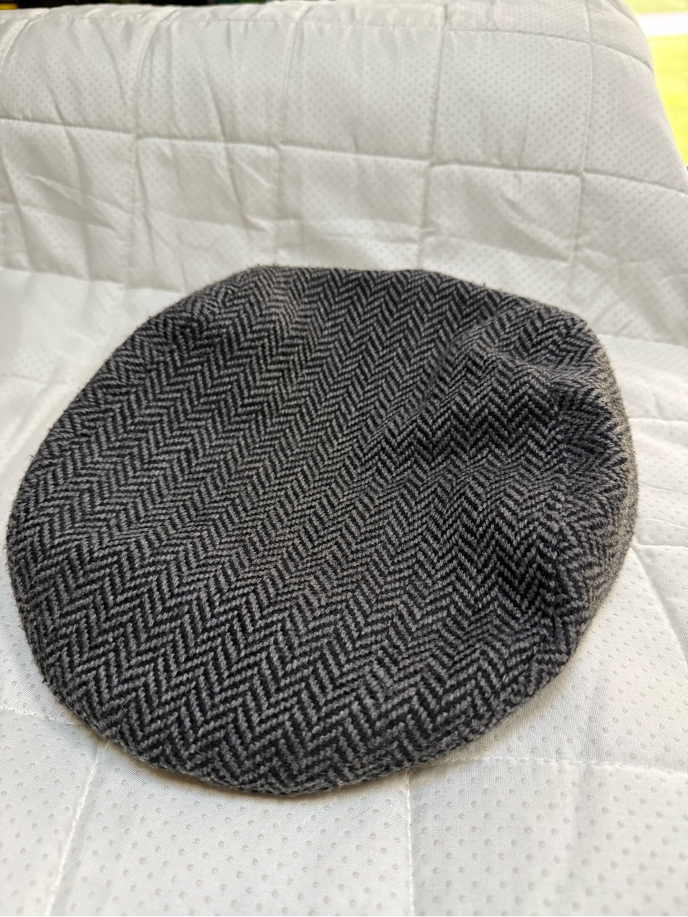 Chaps - Chevron pattern, newsboy hat, gray black